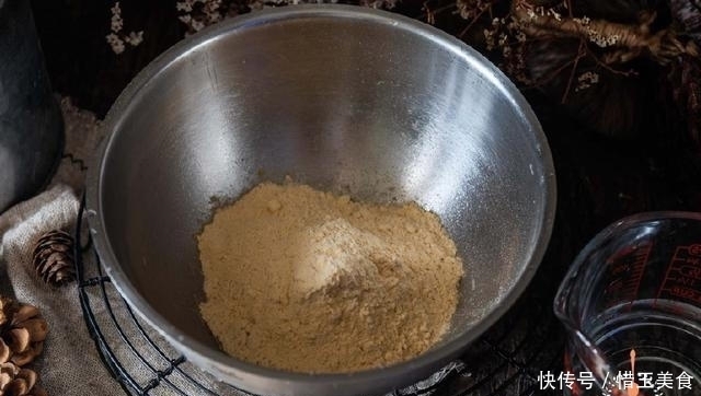 厨神|炸鸡外面太贵自己做麻烦,错!一招教你秒变厨神,比卖的还酥香
