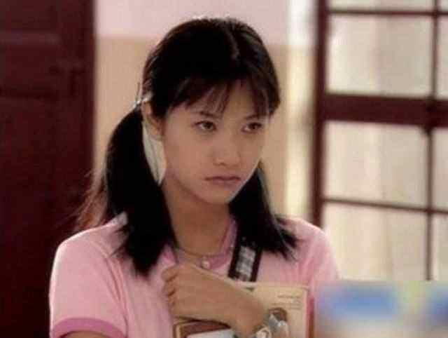 周迅|四大花旦章子怡、赵薇、周迅、徐静蕾年轻时,你被谁惊艳了