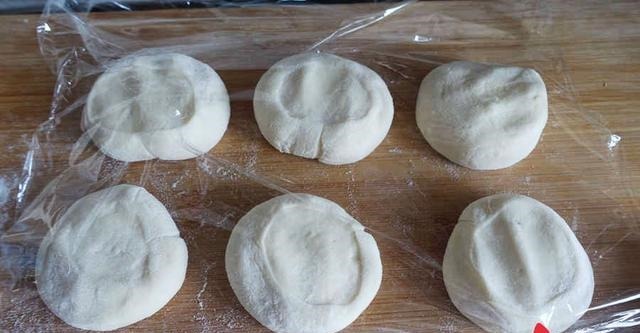  白萝卜|想吃松软的大包子，面团软硬要适中，多做这一步，新手也能成功