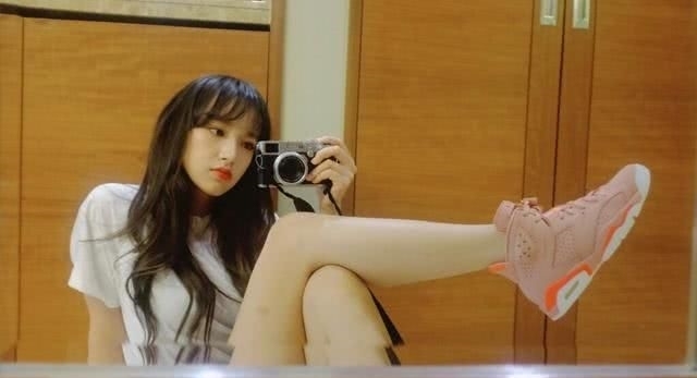 斗鱼|粉丝爆出三张照片，程潇是斗鱼女神被实锤？腐团儿发私密照反击