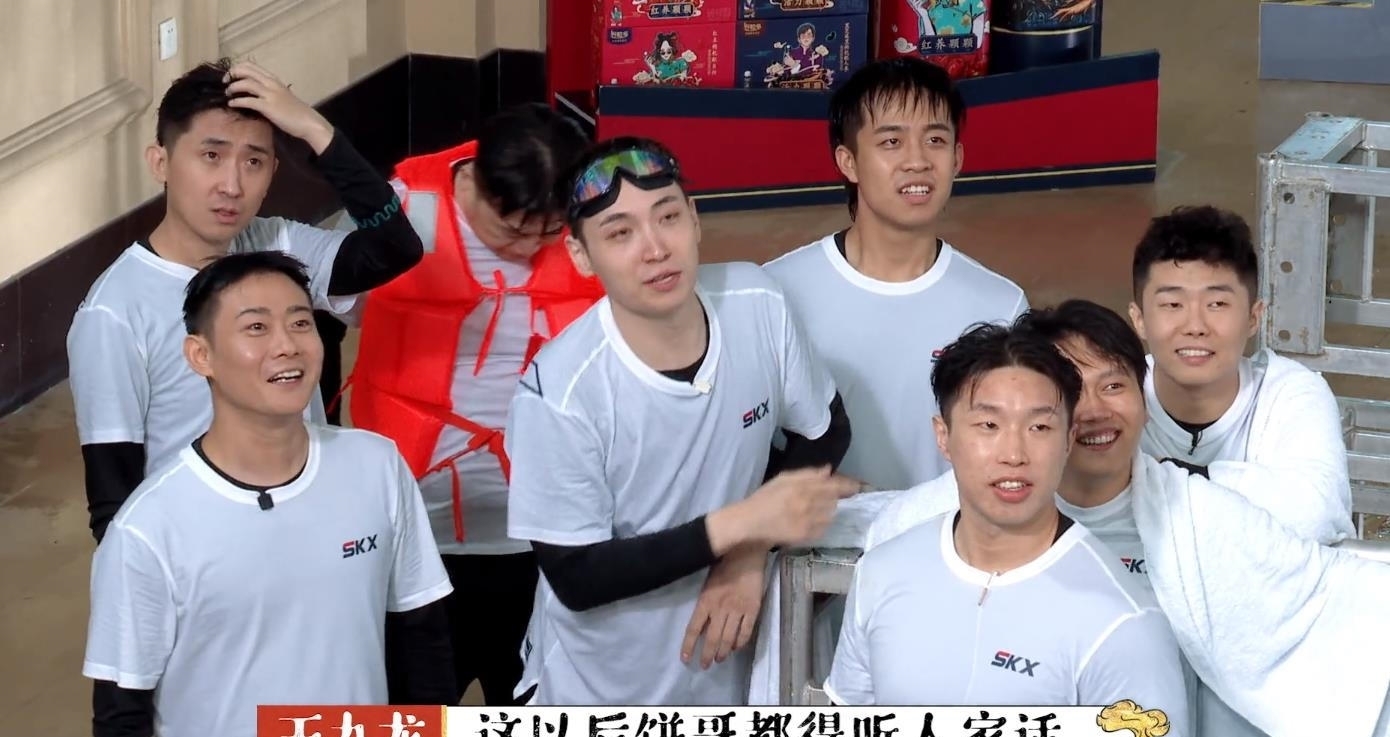 秦霄贤|德云斗笑社:秦霄贤主咖地位明显,老郭要把他捧成第二个张云雷?