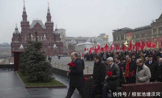 安德罗波夫|永远不能埋进列宁墓的2位苏联领导人,一个不让进,一个不敢进
