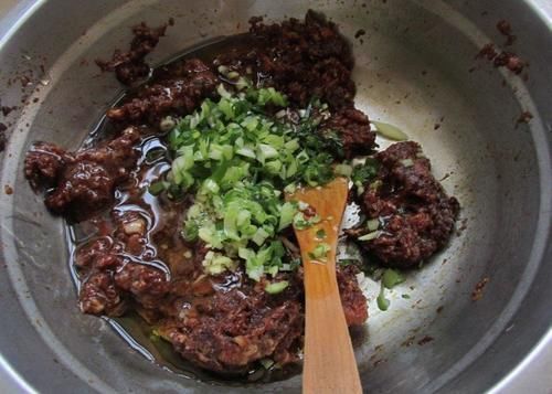 润肠|夏天吃饺子，韭菜靠边站，这菜做馅鲜嫩多汁营养好，还能润肠通便