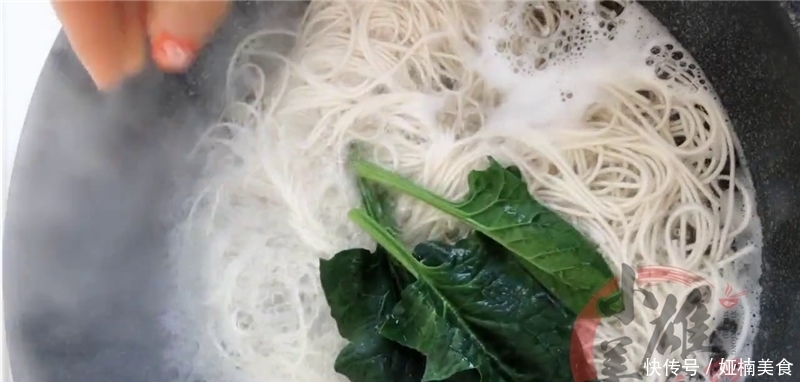 早餐|喜欢吃面条的一定要学,早餐教你在家简单一做,色香味俱全