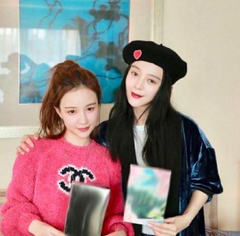  范冰冰|范冰冰又开始乱穿衣！身上堆了七八种颜色，真的不要学