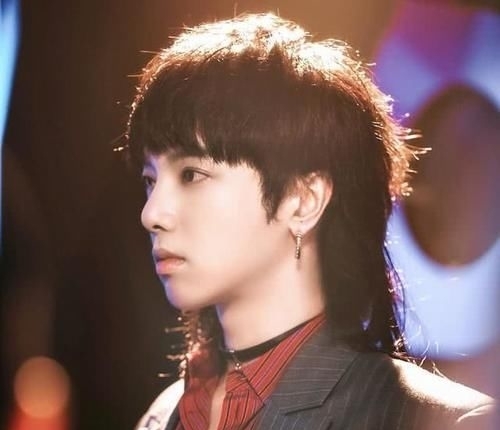  歪曲|那些年华晨宇在综艺节目里的“人设”和其背后的故事