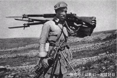 军分区|深夜混进敌人队伍,为搞清是日军还是伪军,他伸手去摸敌人的头