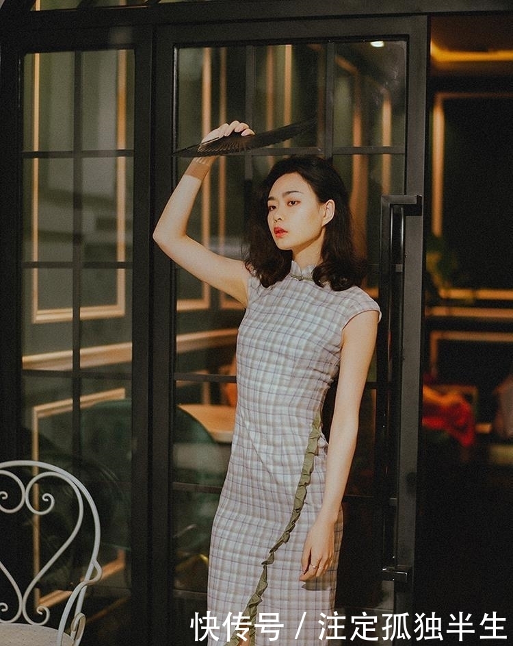 比包|比包臀裙端庄,比蛋糕裙显瘦!今夏流行的是“旗袍裙”,真优雅