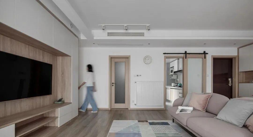 敞亮|109㎡原木北欧风格新房装修,客厅阳台打通好敞亮!