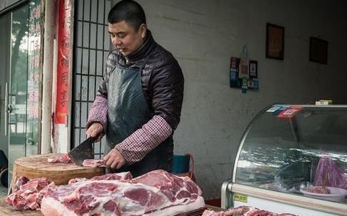 白洗|用清水洗猪肉等于白洗,老厨师教你这样做,脏东西自己跑出来