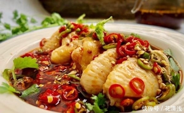  清蒸|精选美食：捞汁鸡翅，莲藕炒秋葵，茄汁青鱼，清蒸牛肉卷的做法