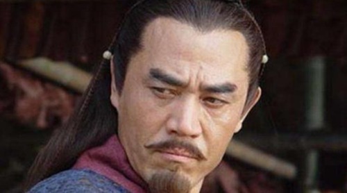 父皇|皇帝亲自剥桔子给儿子吃,母亲惊慌失措快跑,你父皇要杀你