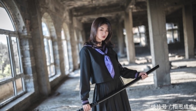 日本|日常JK制服cosplay,水友:日本黑道?