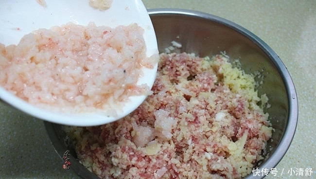 春卷|这几样食材搭配做春卷,鲜甜爽脆低脂肪,脆卜卜,户外携带很方便