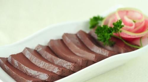  豆腐|酸菜鸭血炖豆腐最好吃的做法，营养美味看着都有食欲，上桌就光盘