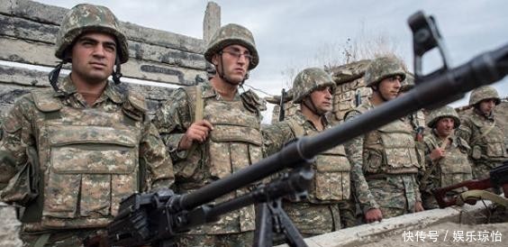  两国|阿塞拜疆在莫斯科动手了！汽车掀翻多人受伤，俄内卫部队果断出手