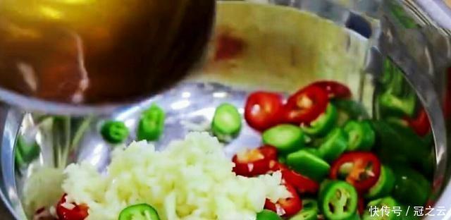  冷拌|减脂冷拌茄子，只需简单的三步，吃出记忆的深刻味道