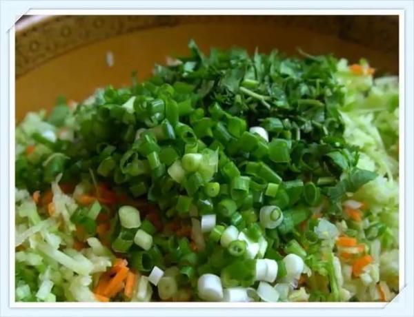  丸子|炸素丸子的做法，记住这几招，做出的丸子好吃不散，全家人都爱吃