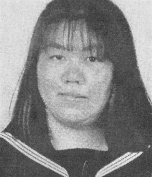 豪车|他开豪车搭讪女性,35人上车,8人被杀,受害者都说了这2个字