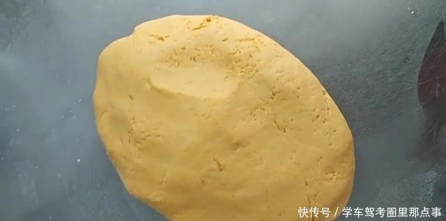 做法|传统脆皮南瓜饼的做法,外酥里糯香甜可口,趁热吃最香