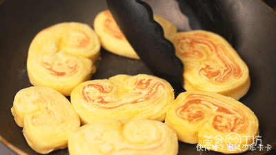 张手抓饼|早餐不想吃馒头+粥,只能喊你吃酥了,做法不外传