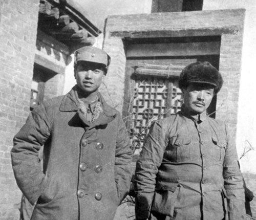 战友|他同级别的战友为元帅,资历和战功肩比大将,55年却被授予上将