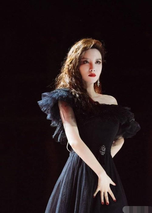 最新|《乘风破浪》最新淘汰名单袁咏琳遗憾,吴昕最可惜,伊能静还在