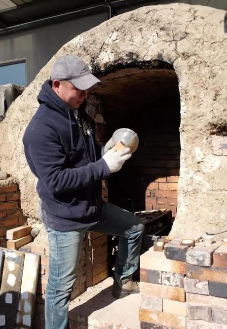 小院|20多岁的年龄差距,却把一个破烂的农家小院变成了“桃花源”