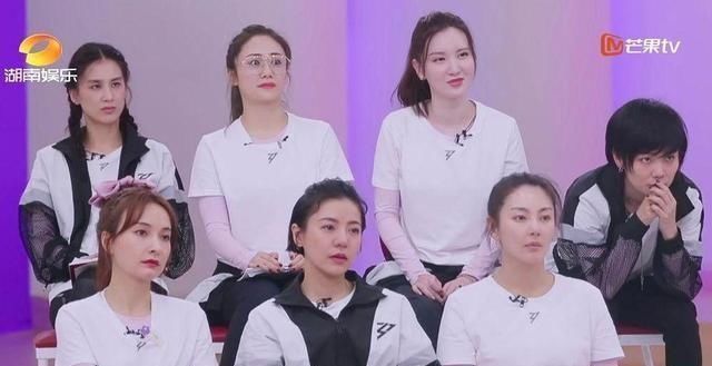 假唱|假唱,假哭,《乘风破浪的姐姐》一副好牌被打的稀碎