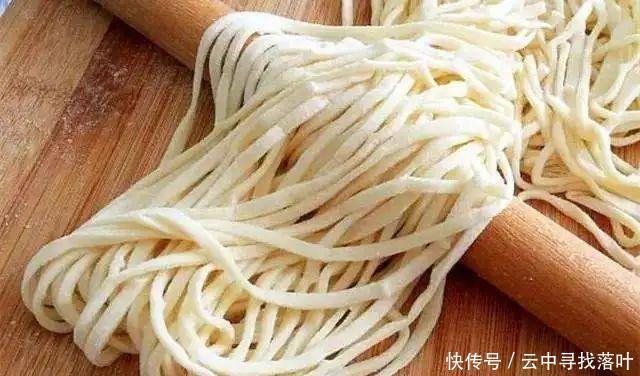 蒙式|寻味|天寒了,吃碗有肉有汤的蒙式面吧!