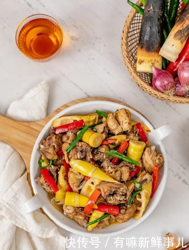 我家|春天我家从不错过它,随手焖出一锅鲜,汤汁都舔干