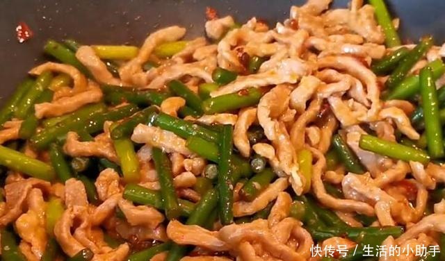 蒜苔炒肉|无论炒什么肉,都不要直接下锅炒,多做一步,肉质鲜嫩入味不粘锅