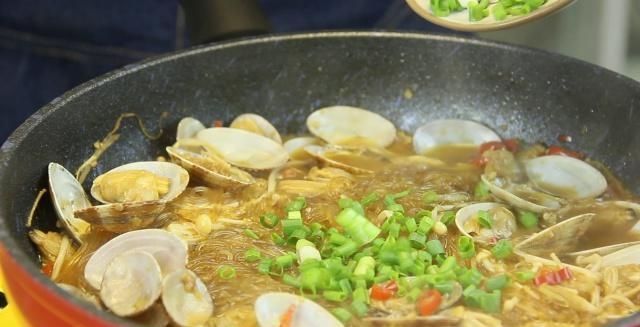 简单|在家自做美味的花甲粉丝,简单易学,赶快学起来吧