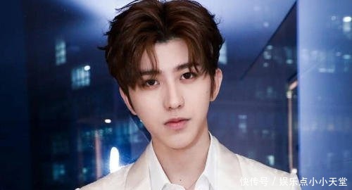 刘雨昕|杨超越、蔡徐坤、刘雨昕,那些综艺选秀中逆天改命的练习生!