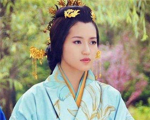 发现|11岁被迫嫁给舅舅,40岁去世,死后净身时却发现与她儿子有关