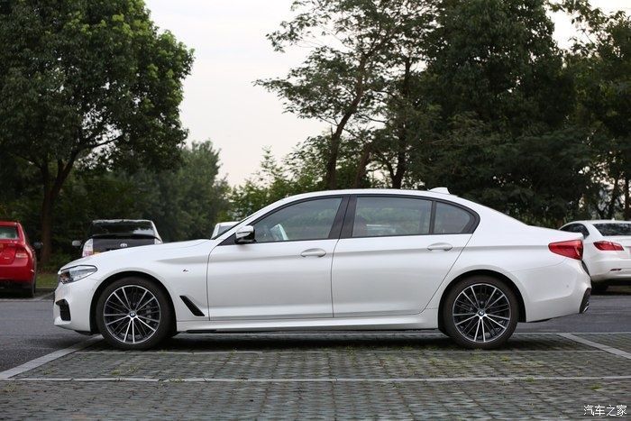 巅峰|宝马530Li尊享运动,宝马5系提车1周年纪念及1年用车体验