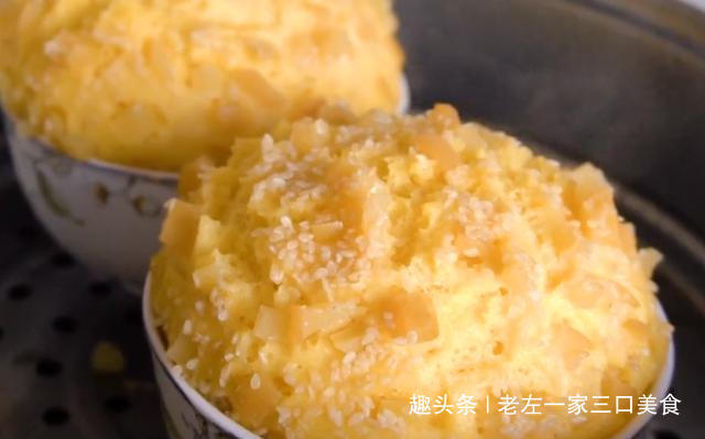 开水|玉米面百吃不厌做法,加1个苹果,开水一烫一搅,出锅不够全家吃