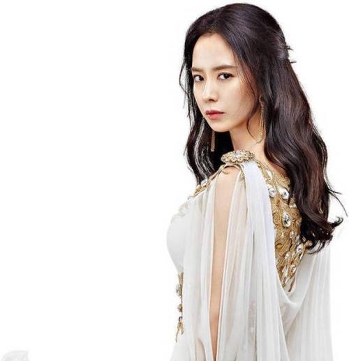 盛世|智孝欧尼,如此盛世美颜,妥妥的“团宠”