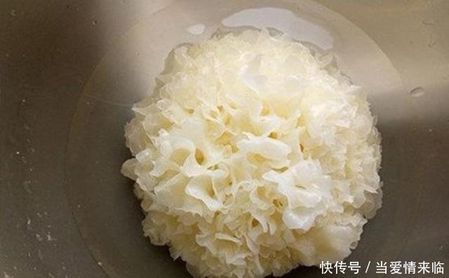 红枣|秋季多喝这碗汤,生津清火化痰,滋润肌肤,香甜细腻有营养,美味