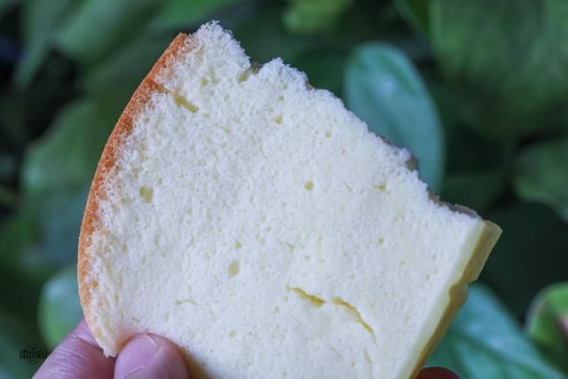 蛋糕|网红抖臀蛋糕,用手轻碰就一直抖个不停,迫不及待咬下一口,真香