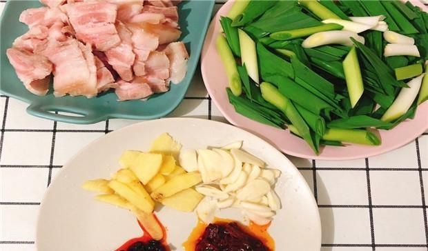 做出来的回|大厨教你做正宗回锅肉,第1步就要掌握好,出锅香、辣、不油腻