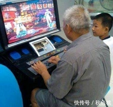 段子|搞笑图片幽默段子笑话：一个红包收了八万，兄弟你赚翻了