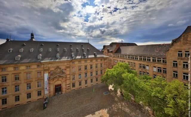  古城堡|60几岁的古城堡之途为什么能一直维持“青春年少”？