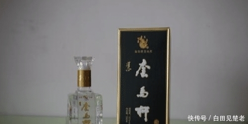 白酒|中国最烈的5种白酒,酒量不好的人一口都喝不下去,全喝过的佩服