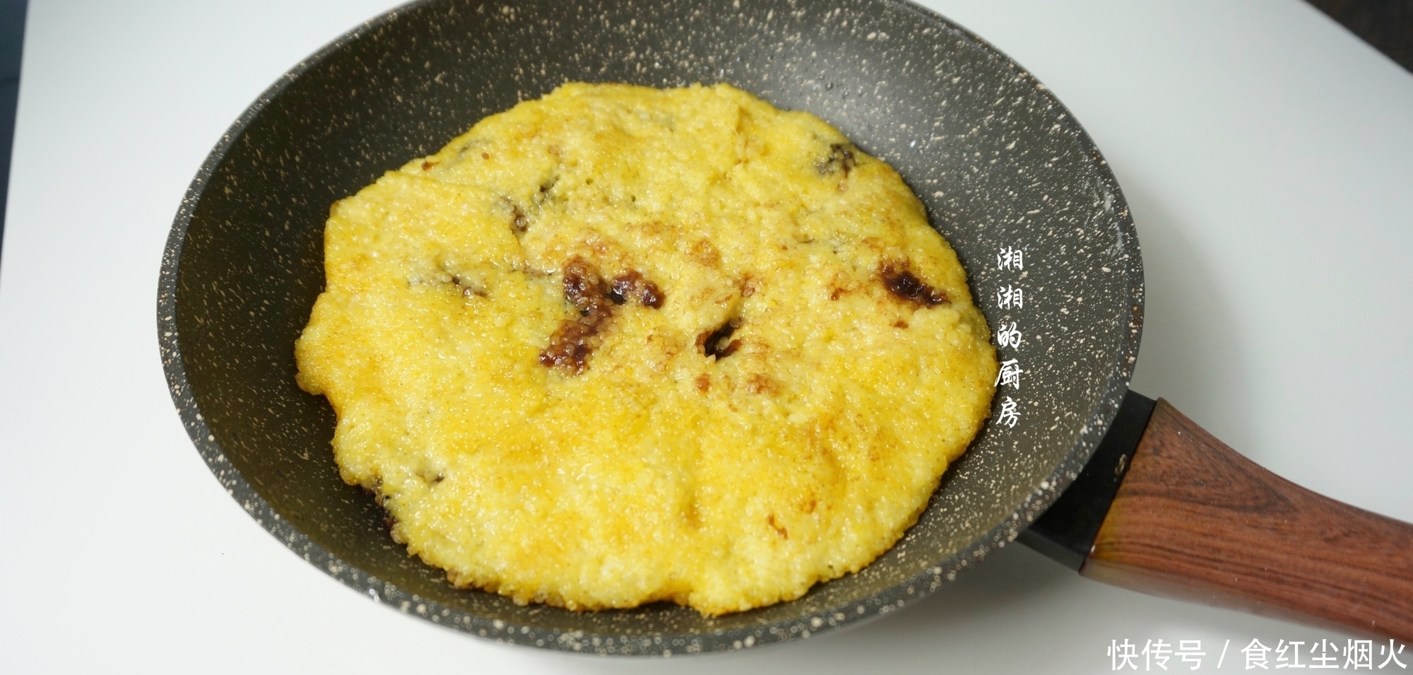 做法|黄米的新做法，做法很简单，口感香糯又酥脆，回味无穷