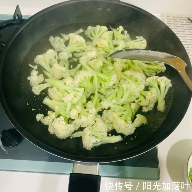 花菜|金针菜炒花菜,简单快手菜