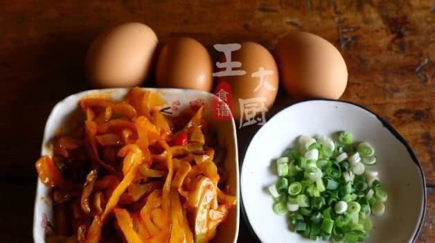  不换|榨菜炒鸡蛋，给肉都不换，香味浓郁，可口下饭