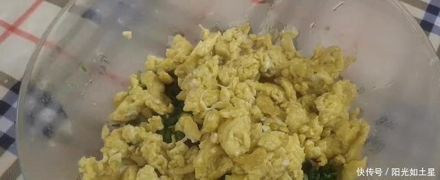 吃法|饺子常创新吃法,清爽又有肌肉,吃起来像QQ糖