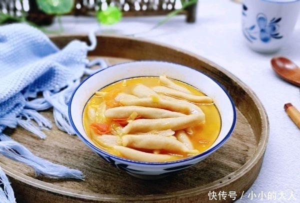  番茄|卷心菜番茄全麦鱼面