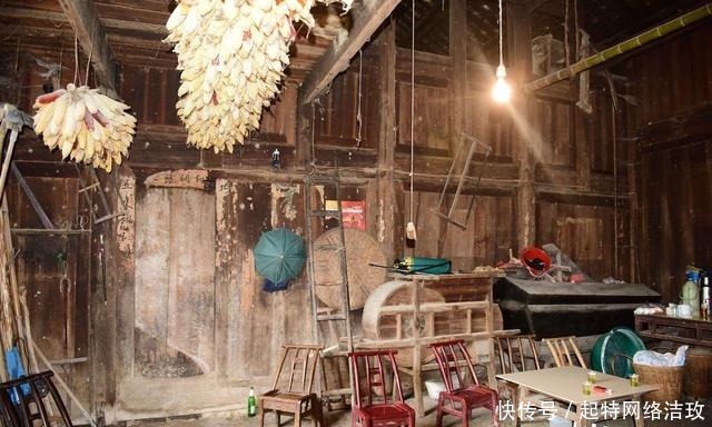 楠木|商人花一百万买走农民价值八亿的金丝楠木祖屋，修缮后却捐给景区